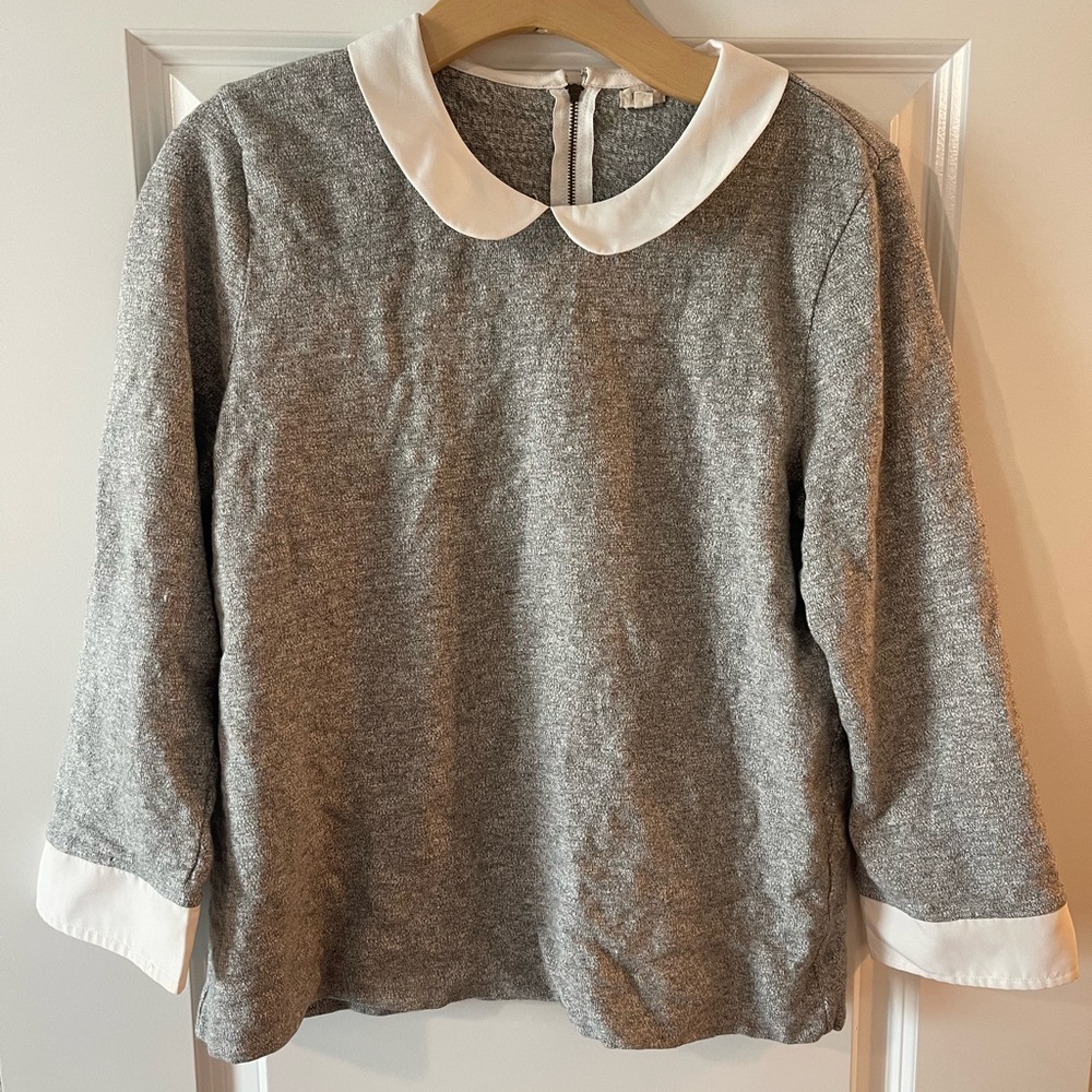 J. Crew Factory • Gray Knit Top with White Peter Pan Collar